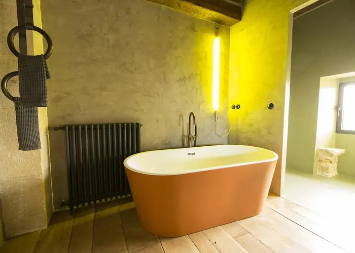 Consolacion Hotell Monroyo